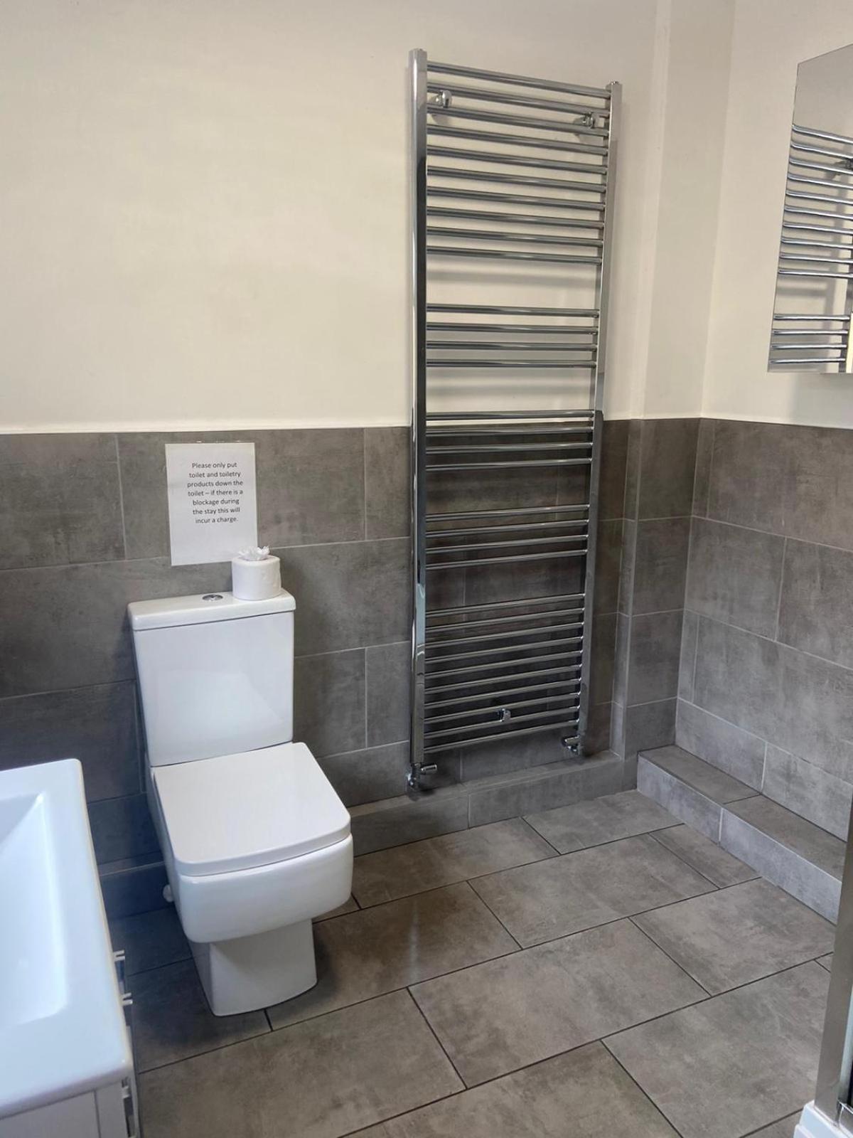 4 Bed Spacious - Perfect For Families & Contractors